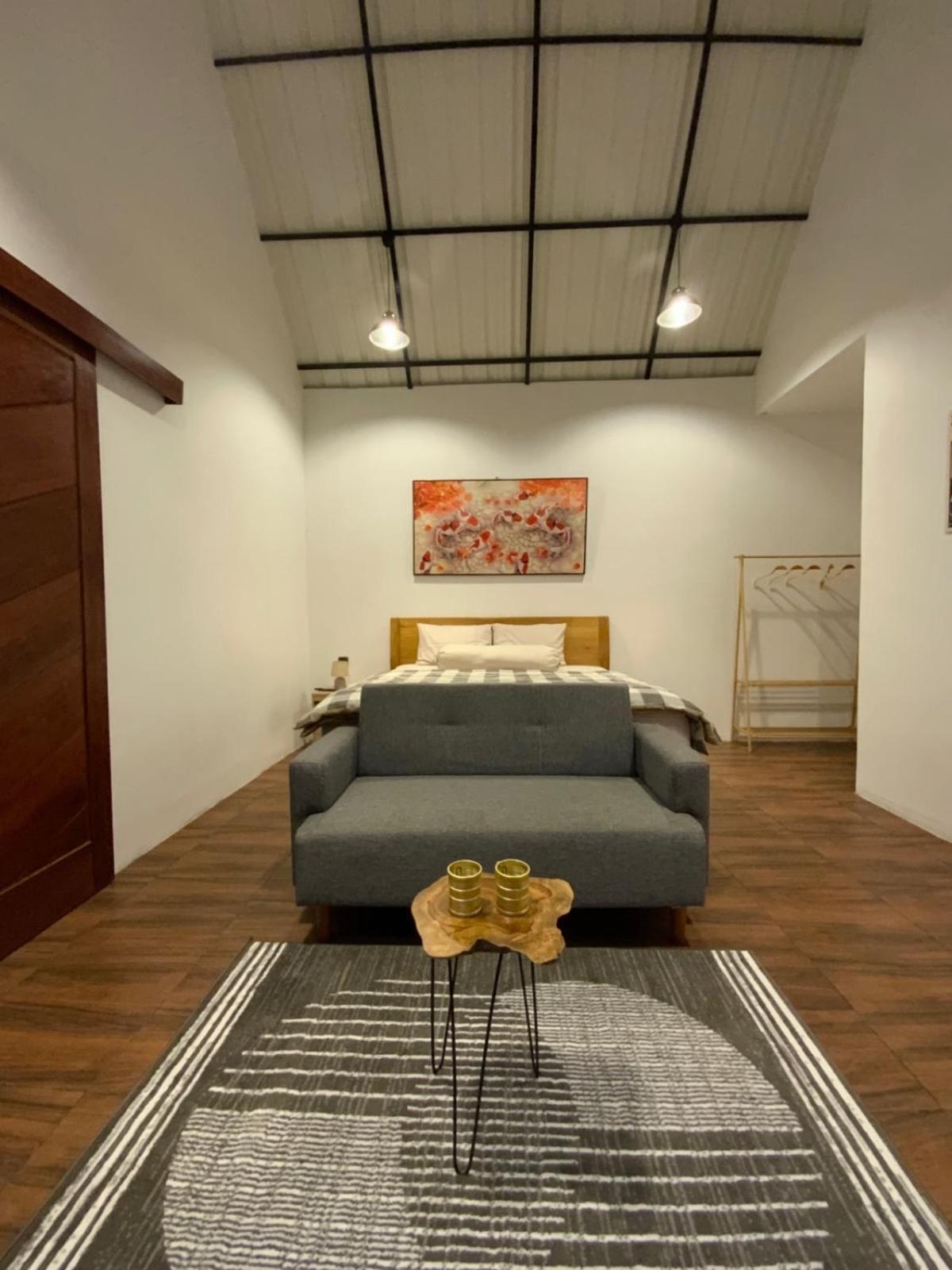 Lodge Private
